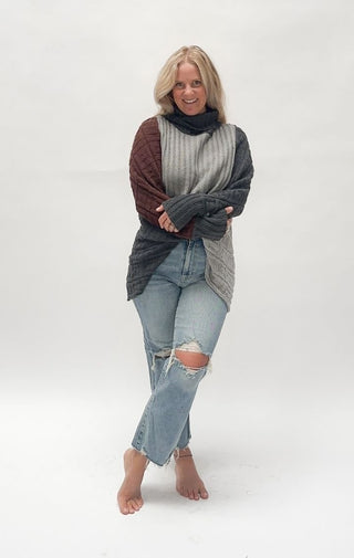 Color Block Dolman Sleeve Turtleneck Knit Sweater - Wedges And Wide Legs Boutique