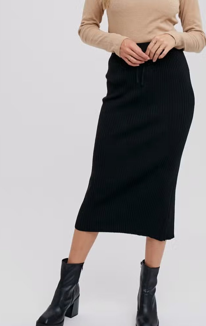 Ribbed Knit Midi Skirt