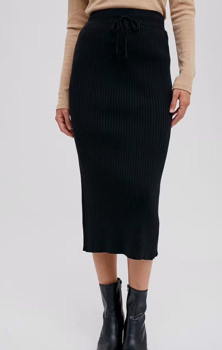 Ribbed Knit Midi Skirt